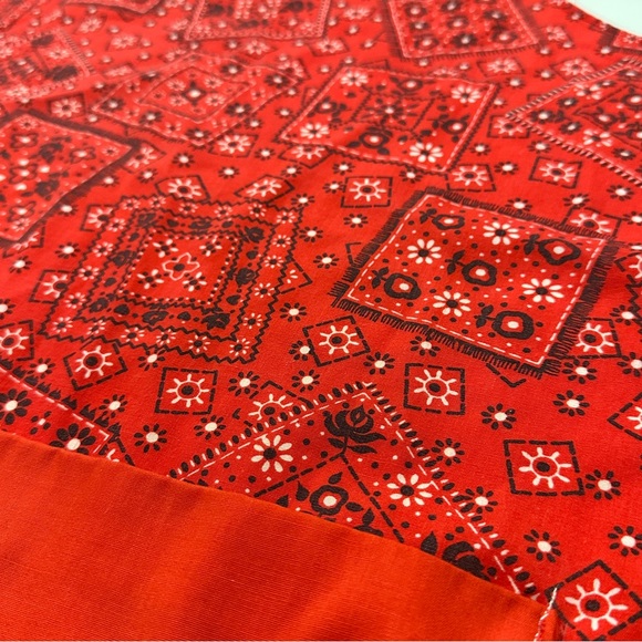 Red Cloth Tie Apron Chef Cooking Pockets Paisley Geometric Print - Picture 3 of 15